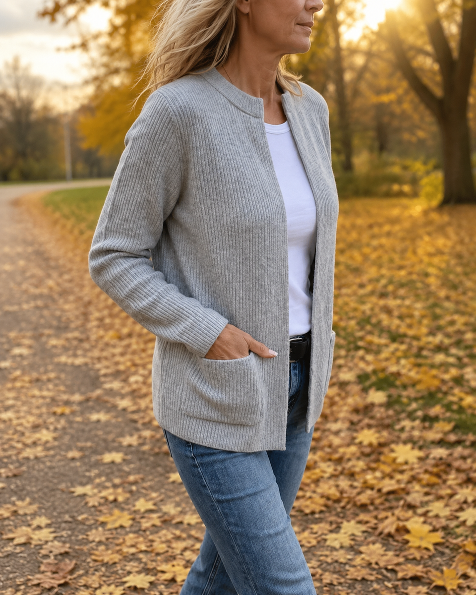 Maeve – Cozy Zip-Front Knit Cardigan